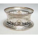 A George V Irish pierced silver dish ring, West & Son, Dublin, 1910, top diameter 18.3cm, 9.2oz.