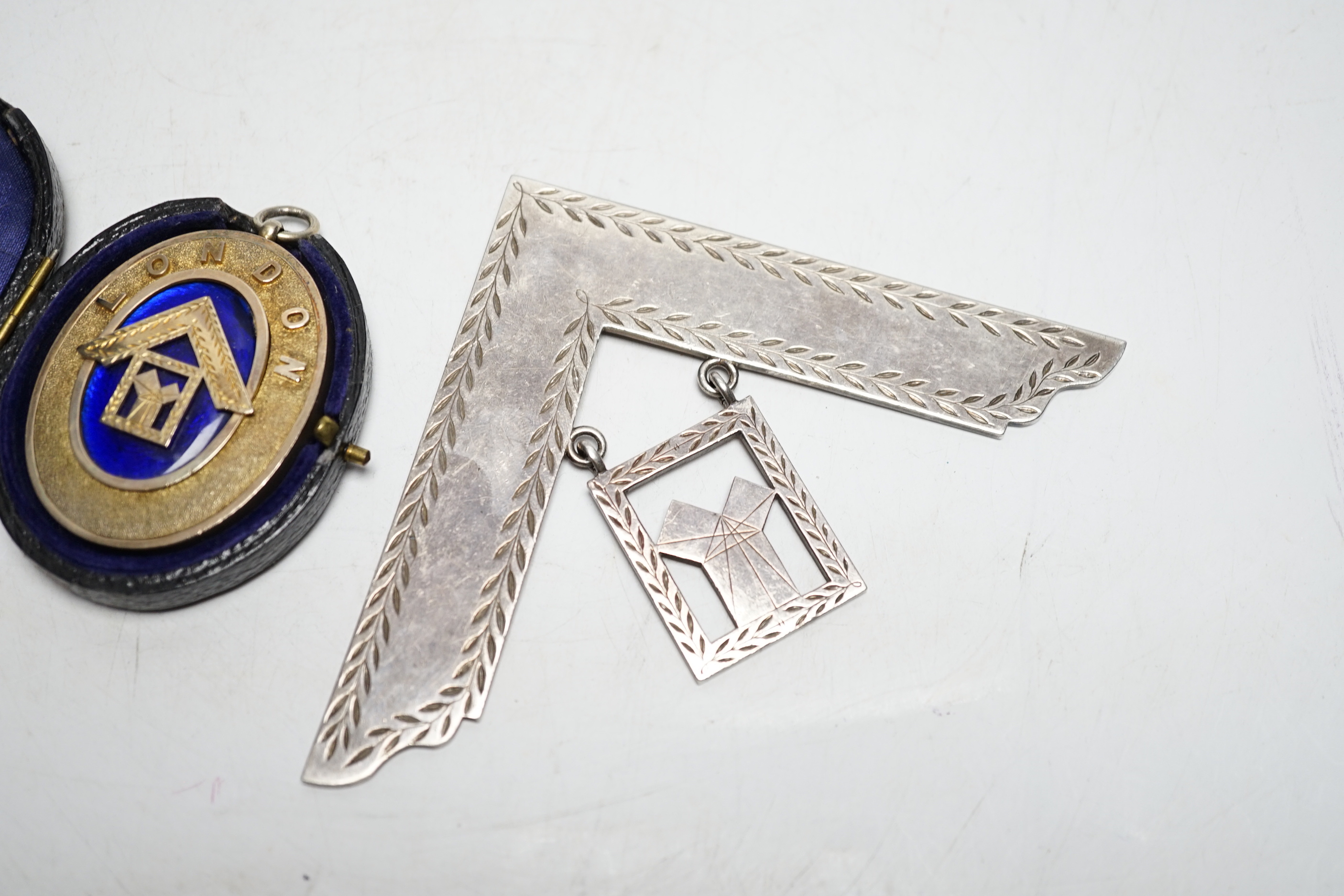 Two 1930's silver Masonic jewels including enamelled with case, 52mm. - Image 3 of 4
