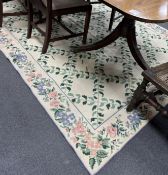 An Arilous carpet, 300 x 186cm