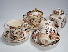 A quantity of mixed Mason’s “Mandalay” china, some items with boxes, largest 29cm widely