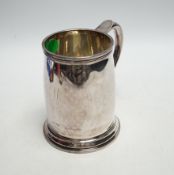 * * A George VI silver mug, Atkin Brothers, Sheffield, 1944, height 13cm, 13oz. Please note this lot