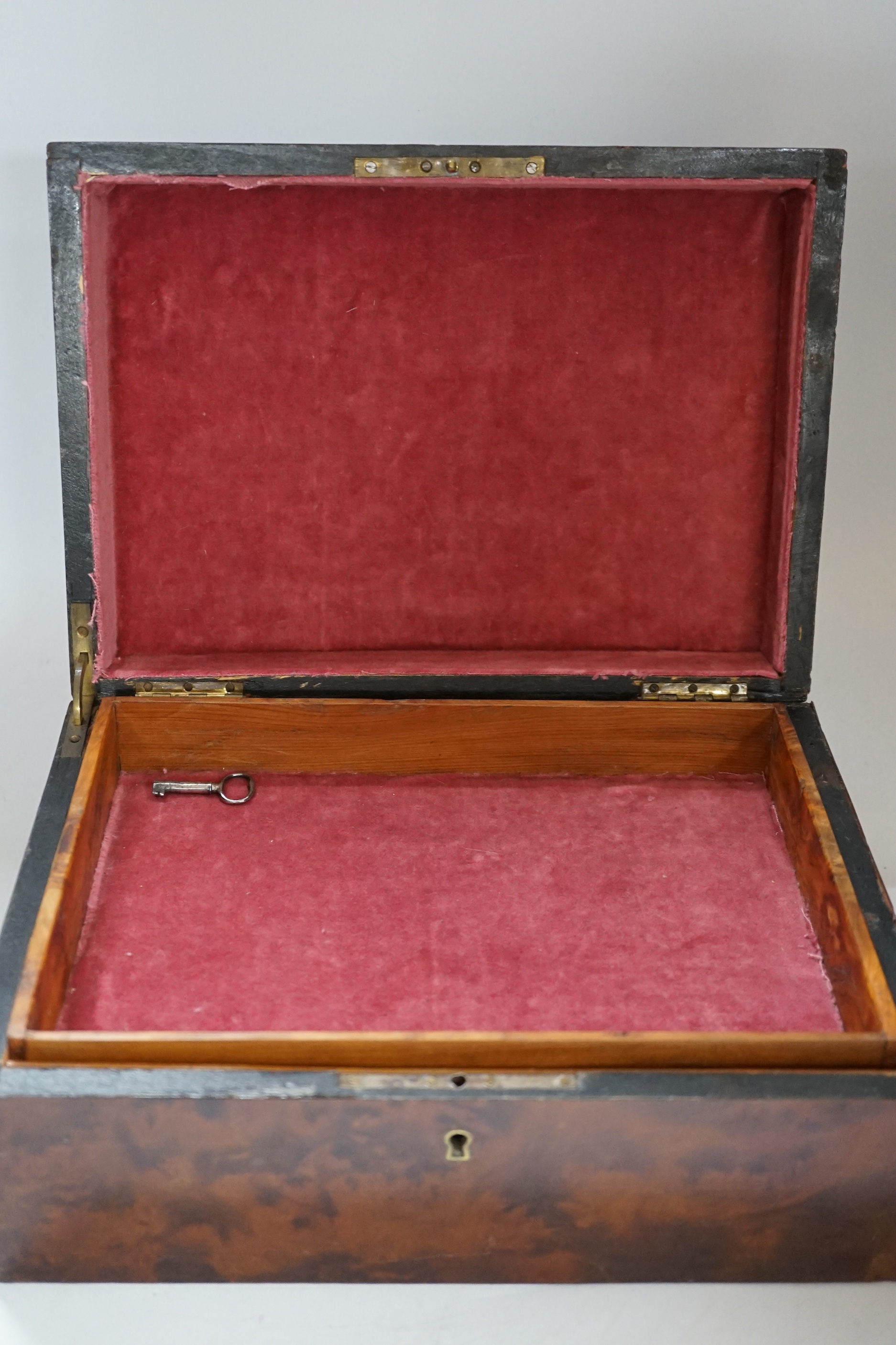 A Late 19th century burr yew and brass inlaid jewellery box, with lift out compartment and key, 28cm - Image 4 of 5