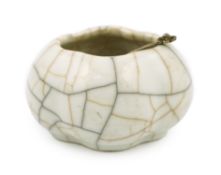 A Chinese Ge type waterpot, 18th/19th century, of quatrelobed form, with two colour crackle to the