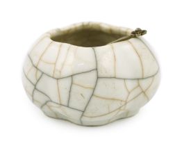 A Chinese Ge type waterpot, 18th/19th century, of quatrelobed form, with two colour crackle to the