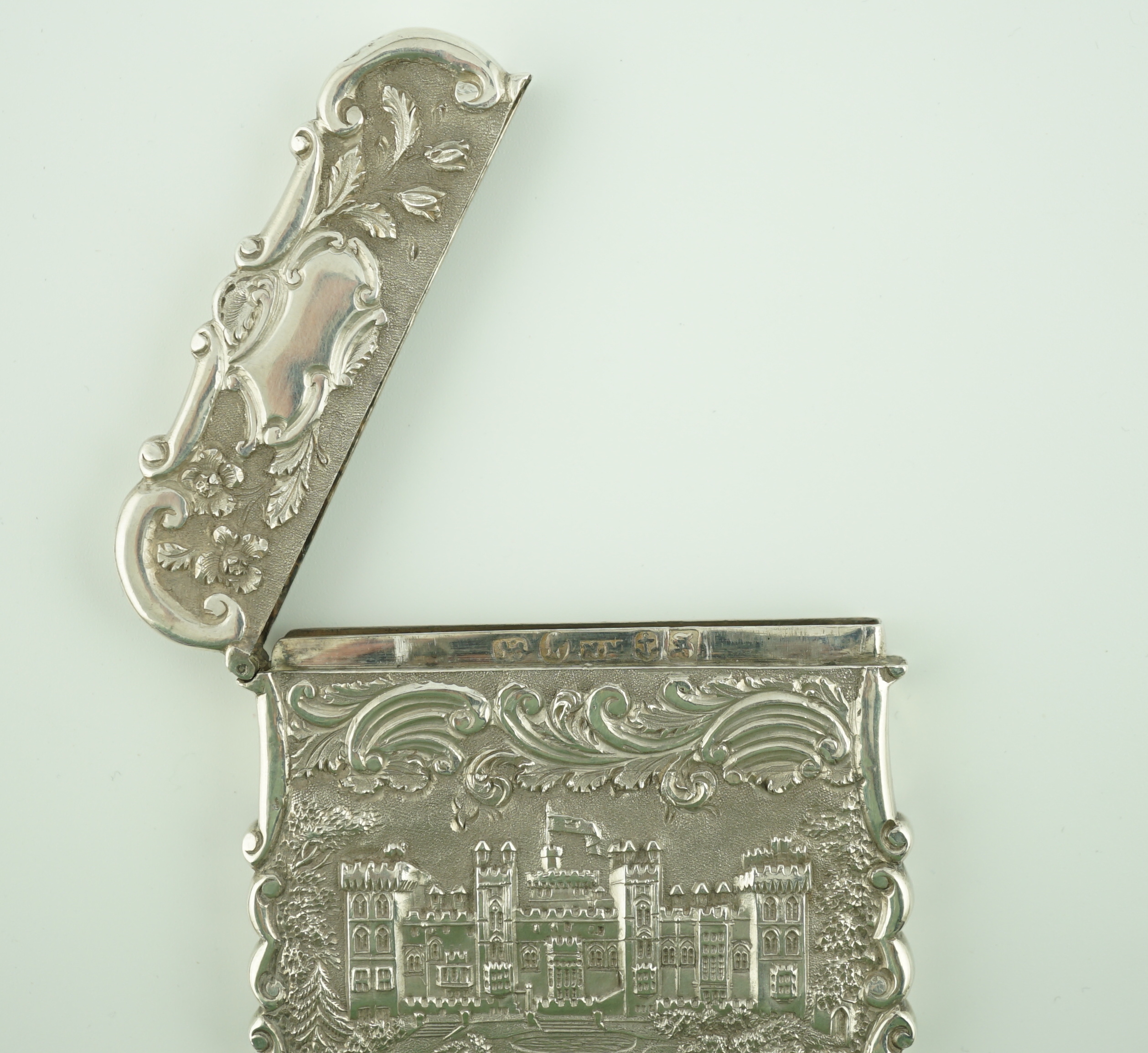 An early Victorian silver 'castle top' card case by Nathaniel Mills, embossed with scenes of Windsor - Image 5 of 7