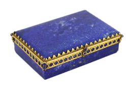 A Continental gilt metal mounted lapis lazuli snuff box, c.1900, with cabochon inset mount, 9cm