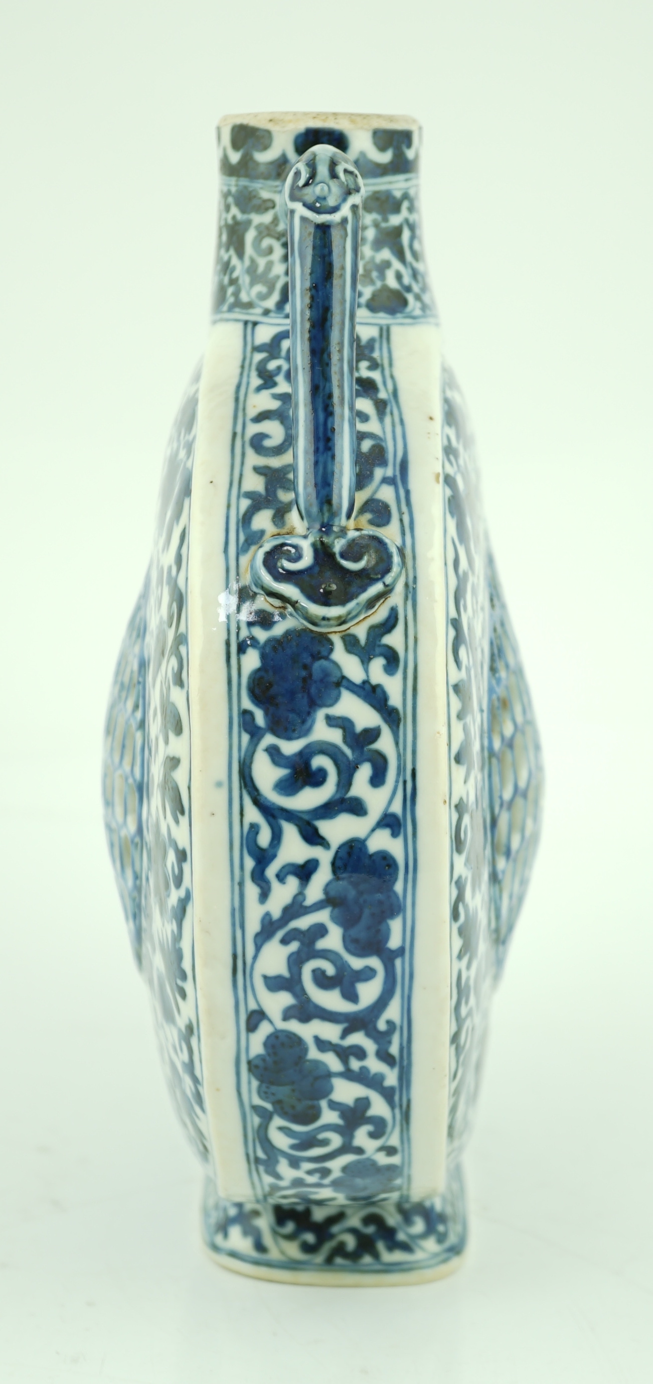 A Chinese blue and white moonflask, Daoguang six character mark and of the period, with honeycomb - Image 2 of 9