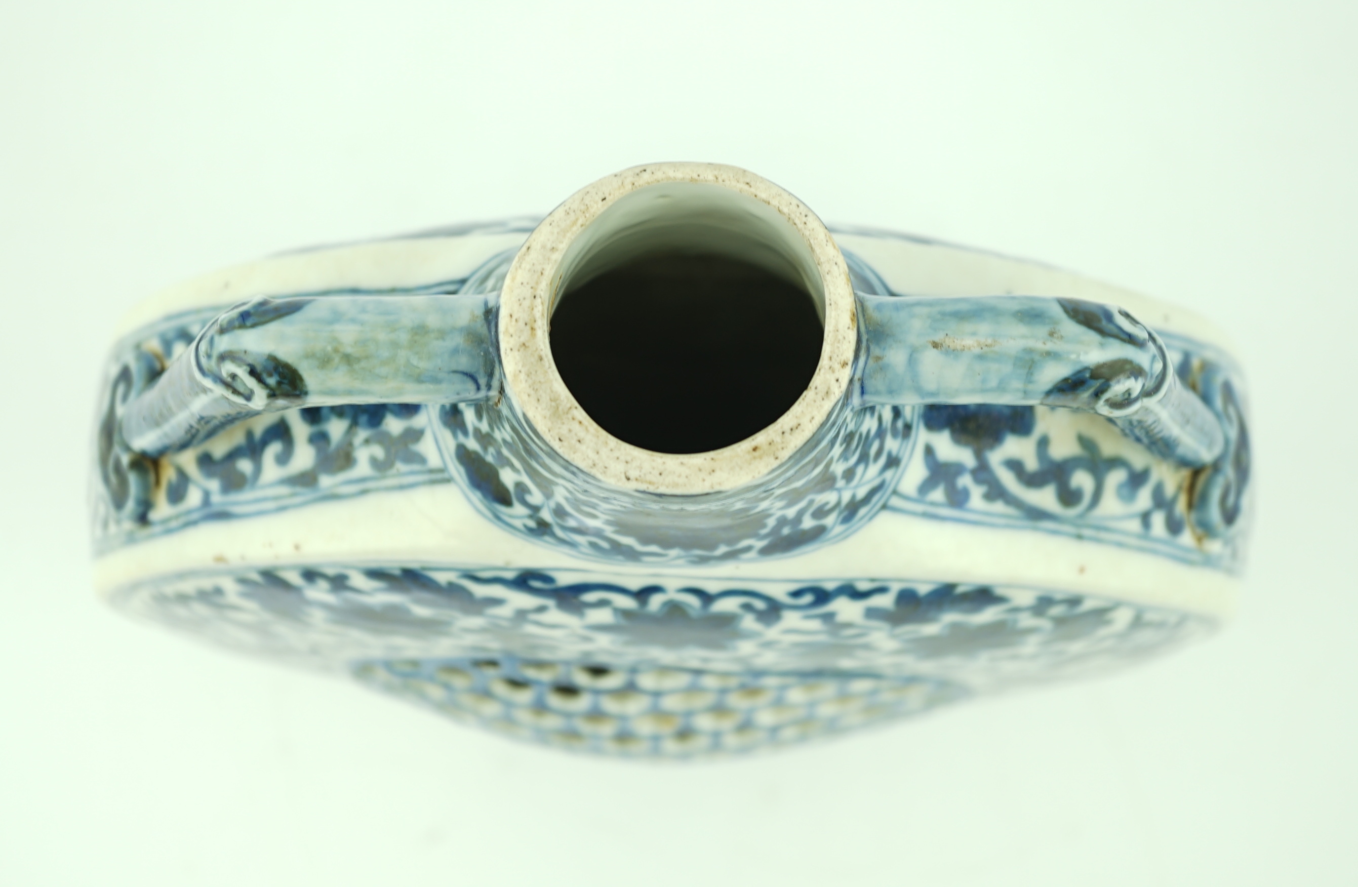 A Chinese blue and white moonflask, Daoguang six character mark and of the period, with honeycomb - Image 6 of 9