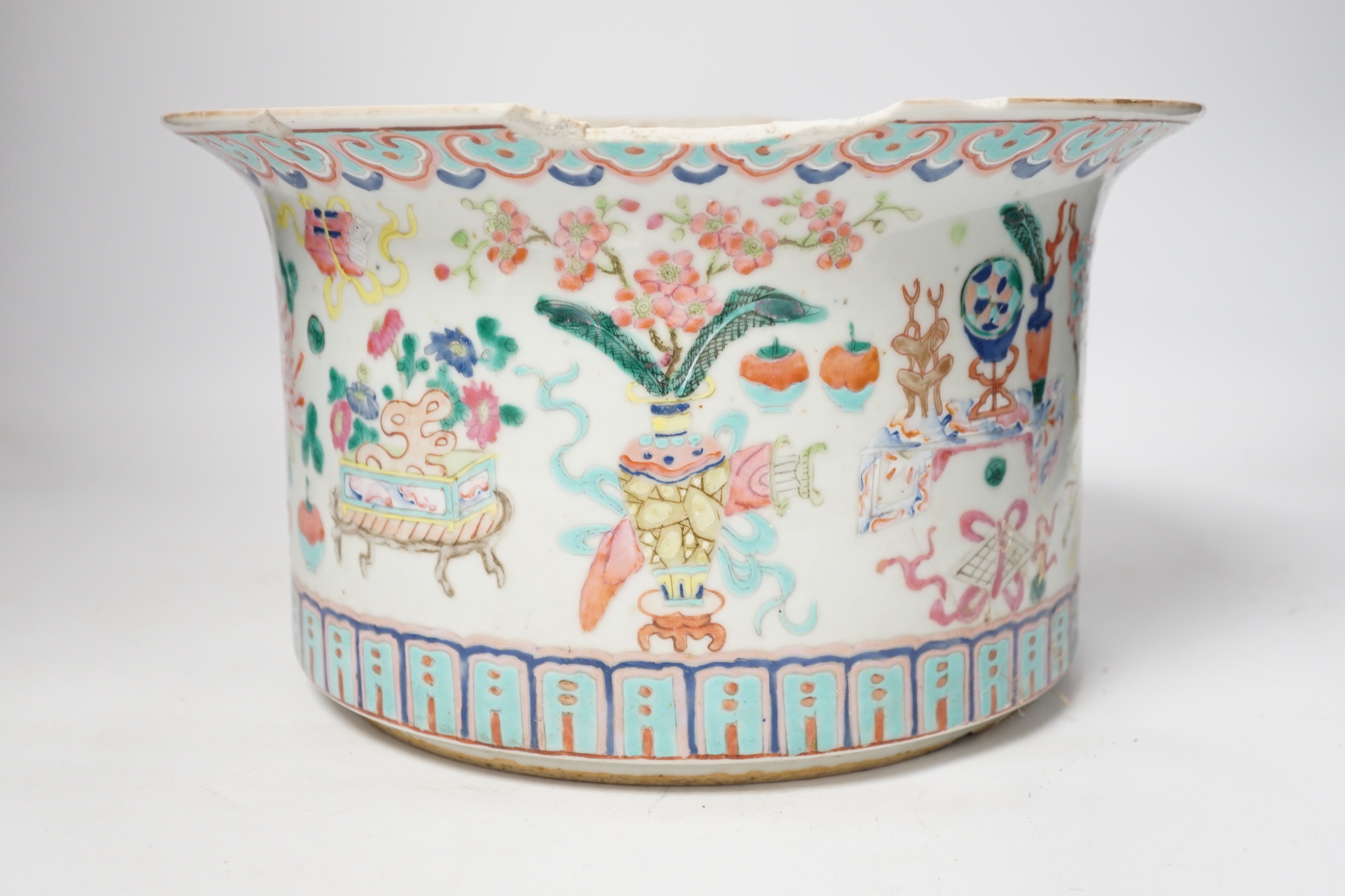 A late 19th century Chinese famille rose planter, decorated with precious objects, 16.5cm high (a/ - Image 5 of 6