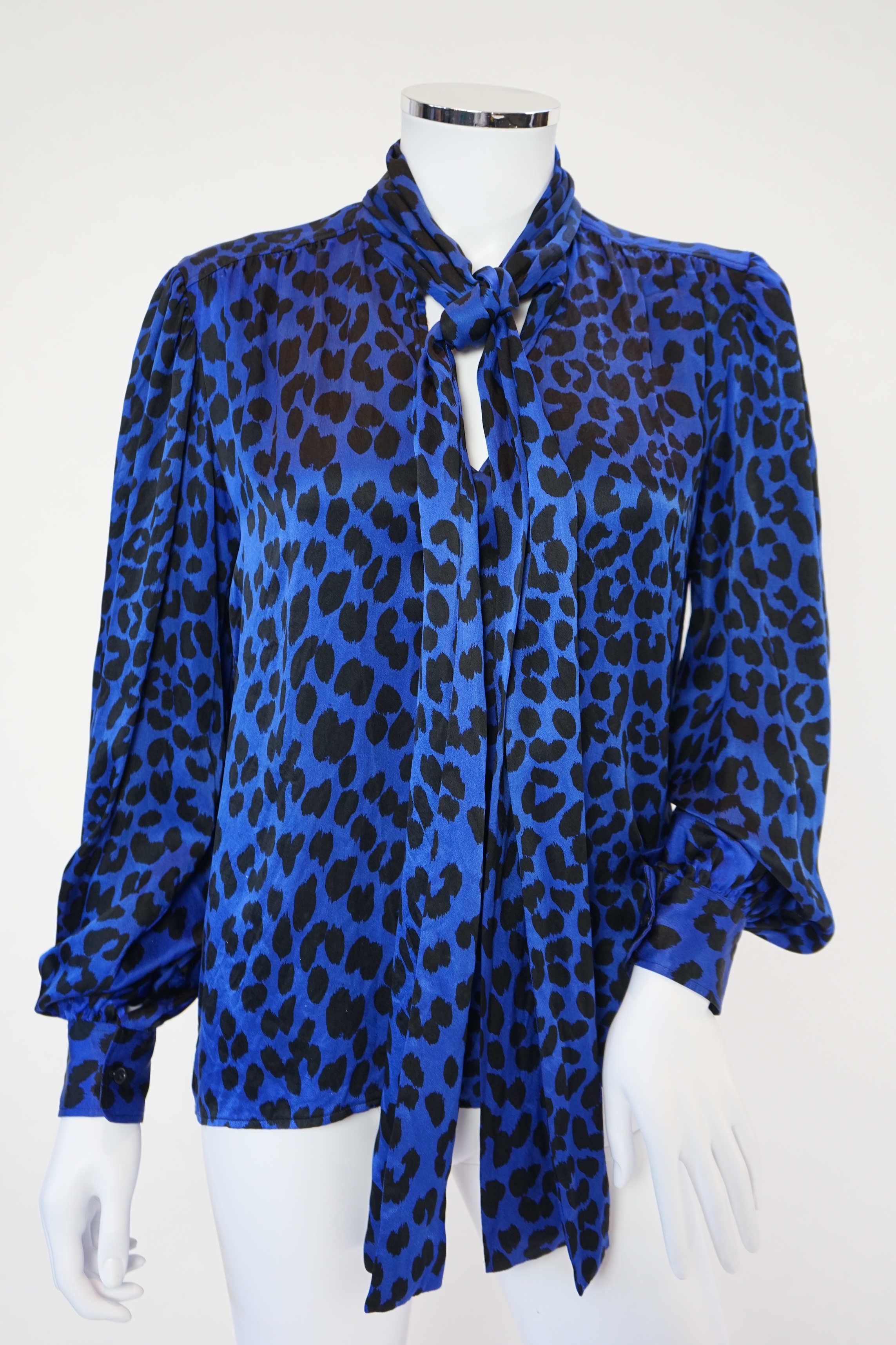 A vintage Saint Laurent royal blue and black leopard print silk blouse, IT40***CONDITION REPORT***In - Image 2 of 2
