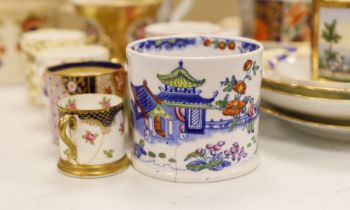 A collection of mixed 18th, 19th and 20th century Chinese and Continental teawares, including cups