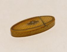 A George III horn and mixed metal inlaid snuff box, 9.3cm long***CONDITION REPORT***PLEASE NOTE:-