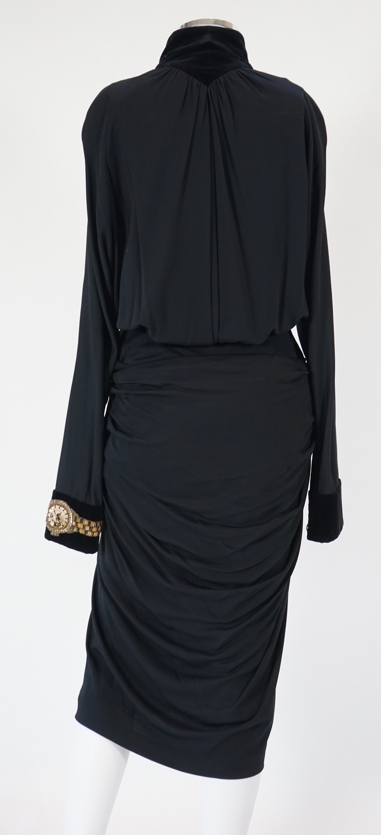A Karl Lagerfeld black evening dress, stunning dress, velvet collar and velvet cuffs with gold - Image 8 of 11