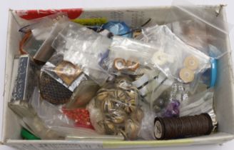 A quantity of assorted jewellery related items including loose beads, bolt rings, thread, copper