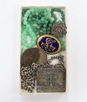 Sundry jewellery etc. including two simulated jade necklaces, a late Victorian silver brooch, a