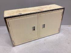 A 1950's metal two door kitchen wall cabinet, width 101cm, depth 30cm, height 59cm