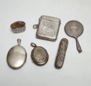 Sundry small silver and white metal items including a George V handbag mirror, vesta case, needle