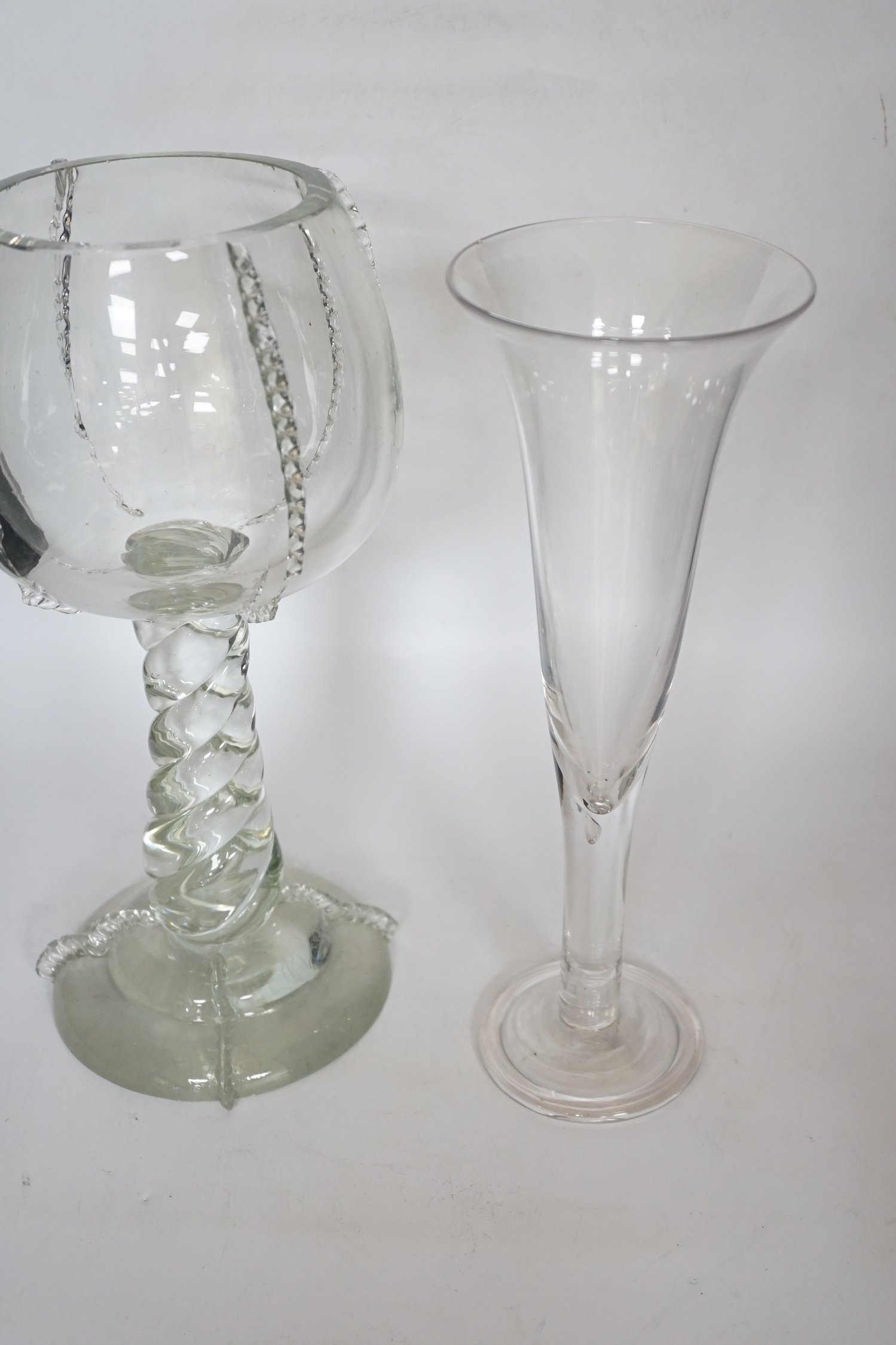 A large glass centrepiece and a tear drop trumpet shaped vase, 38cm - Image 4 of 5