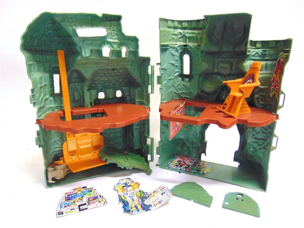 A HE-MAN & THE MASTERS OF THE UNIVERSE COLLECTION comprising Castle Greyskull; seventeen assorted - Image 3 of 4