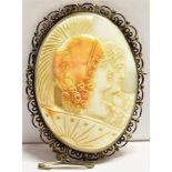 EARLY 20TH CENTURY CAMEO BROOCH The Brooch finely carved depicting a male and female profile,