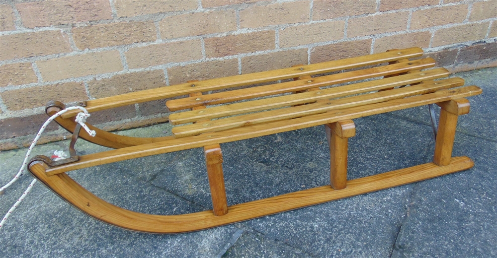 RAILWAYANA - A WOOD SLEDGE formerly in use at Cwm Prysor Halt on the Bala - Blaenau Ffestiniog