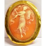 A STAMPED 9C MOUNTED CAMEO BROOCH/PENDANT The finely carved Cameo depicting a fairy in raised relief