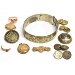 A COLLECTION OF VINTAGE JEWELLERY to include gold, silver and gold plate. Sold as seen