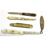 FIVE ASSORTED FRUIT AND PEN KNIVES Three with hallmarked silver blades. Sold as seen.