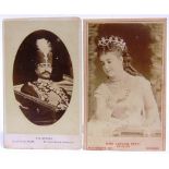 PHOTOGRAPHS - ASSORTED FAMILY Approximately 300 carte de visite portrait and other photographs, most