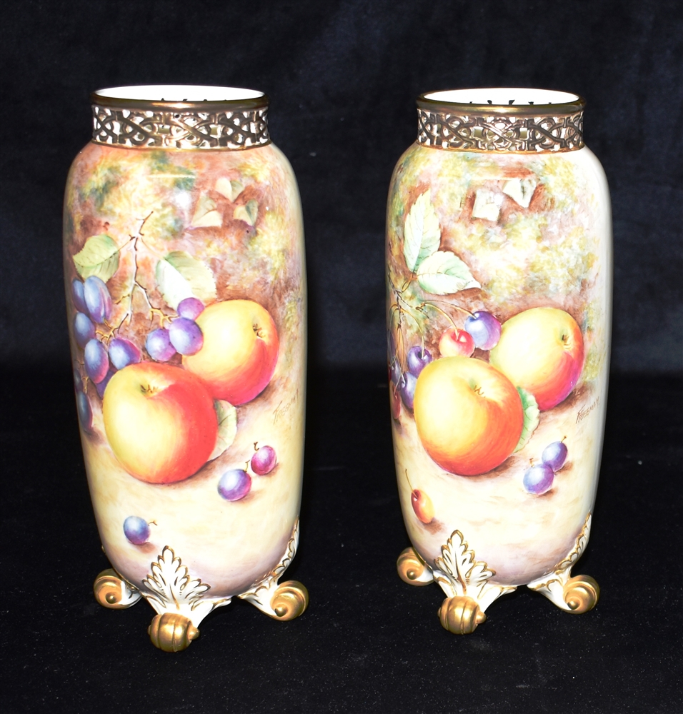 A PAIR OF ROYAL WORCESTER VASES of cylindrical form with reticulated gilt collars, shape G42, with - Image 4 of 4