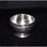 ANTIQUE SILVER ROSE BOWL Stands 5.5cm tall, 8.6cm diameter, simple ridged ribbon decoration to