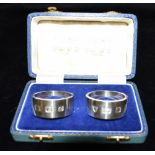 PAIR OF BOXED HEAVY SILVER NAPKIN RINGS 4.5cm diameter, 2.6mm thick, plain flat polished sides