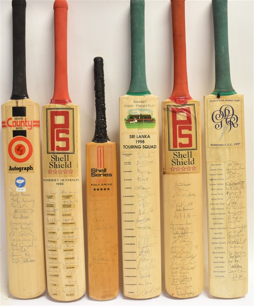 SIX ASSORTED SIGNED CRICKET BATS Sri Lanka 1998 Touring Squad; Somerset County Cricket Club;