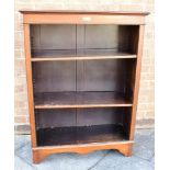 AN EDWARDIAN MAHOGANY BOOKCASE with crossbanded decoration, fiited with two adjustable shelves, 84cm