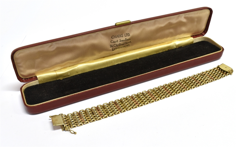 9CT TRICOLOUR GOLD MESH LINK BRACELET 18cm long x 16.2mm wide, tricolour gold brickwork mesh