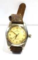 VINTAGE ROLEX OYSTER PERPETUAL Circa 1938/39, 31.8mm stainless steel 'bubble back' case, no: