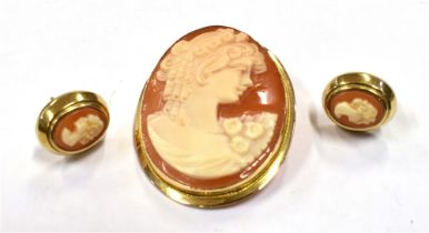 18CT GOLD CAMEO BROOCH & 9CT EARRINGS A 4cm long x 2.5cm wide, finely carved shell cameo brooch with