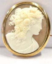 9CT GOLD FRAMED SHELL CAMEO BROOCH 4.5 x 3.7cm oval shell cameo, depicting a finely carved bust of