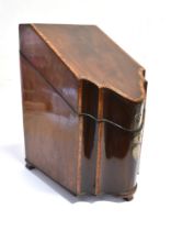 A GEORGE III FIGURED MAHOGANY KNIFE BOX with inlaid decoration and original fitted interior, 22cm