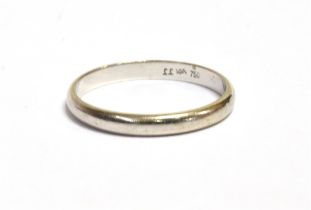 18CT WHITE GOLD PLAIN BAND 2.6mm wide, ring size R 1/2. Stamped 750 18K. Weight 2.7 grams