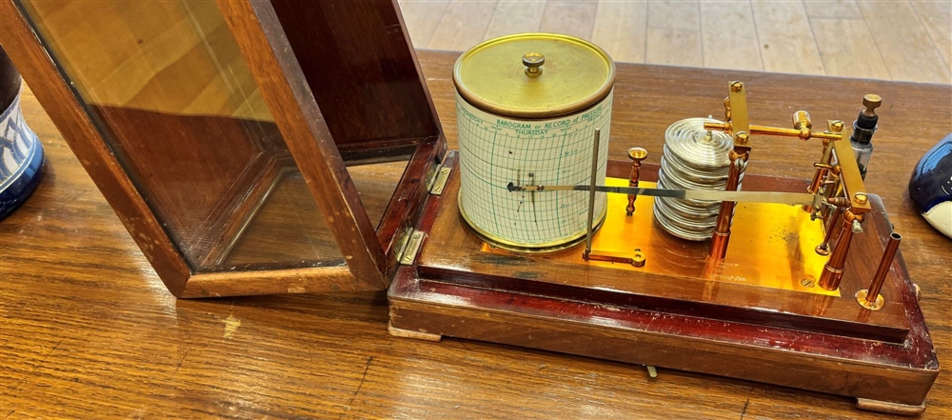 BAROGRAPH, WILSON WARDEN & CO, LONDON, NUMBER 2434/-/39 - Image 2 of 2