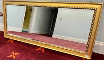 RECTANGULAR WALL MIRROR