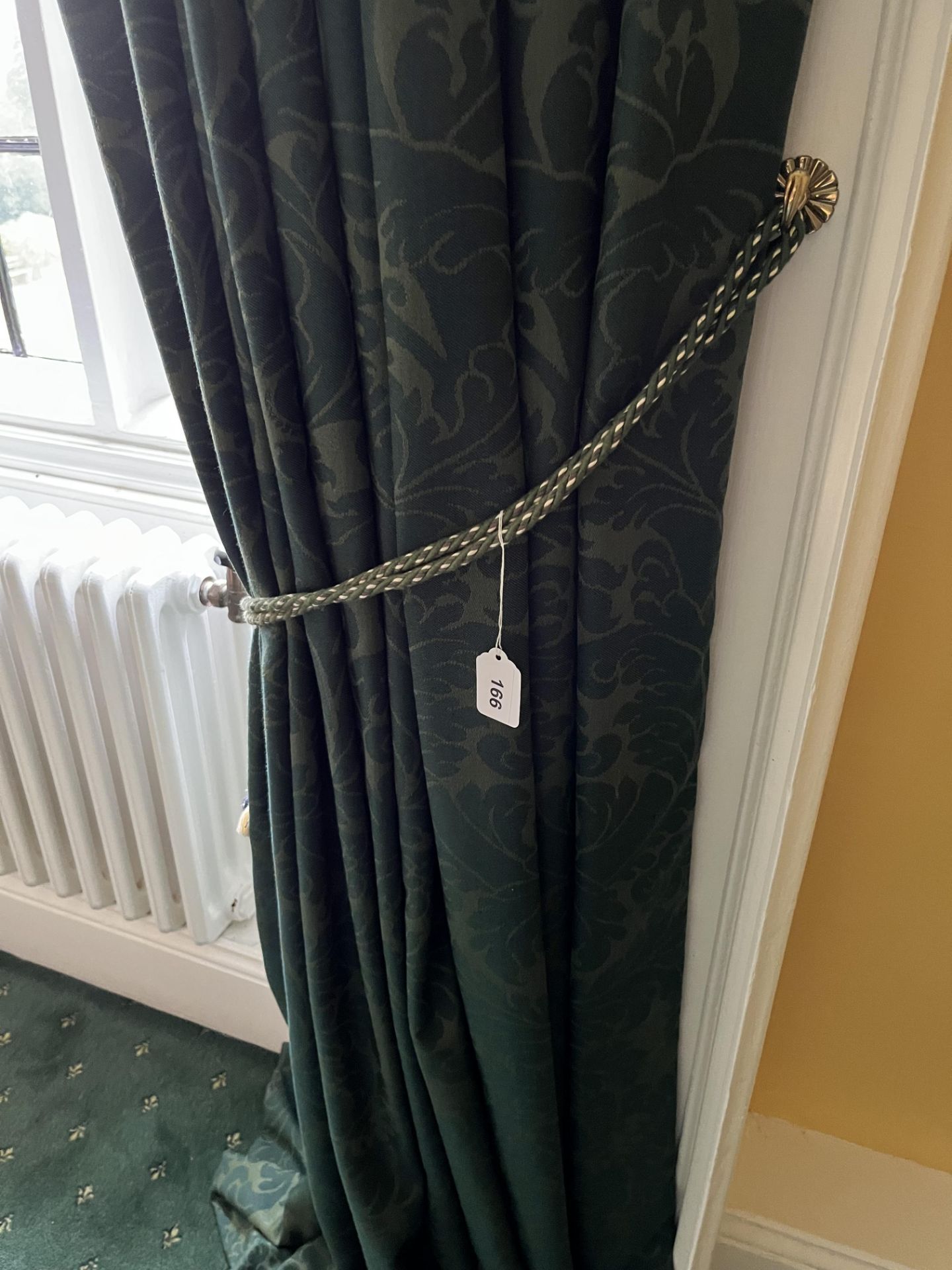 PAIR OF GREEN CURTAINS - Image 2 of 4