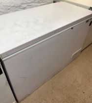 LARGE CHEST FREEZER