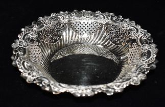 VICTORIAN SILVER BASKET 21cm diameter, decorated with pierced quatrefoil sides and floral and