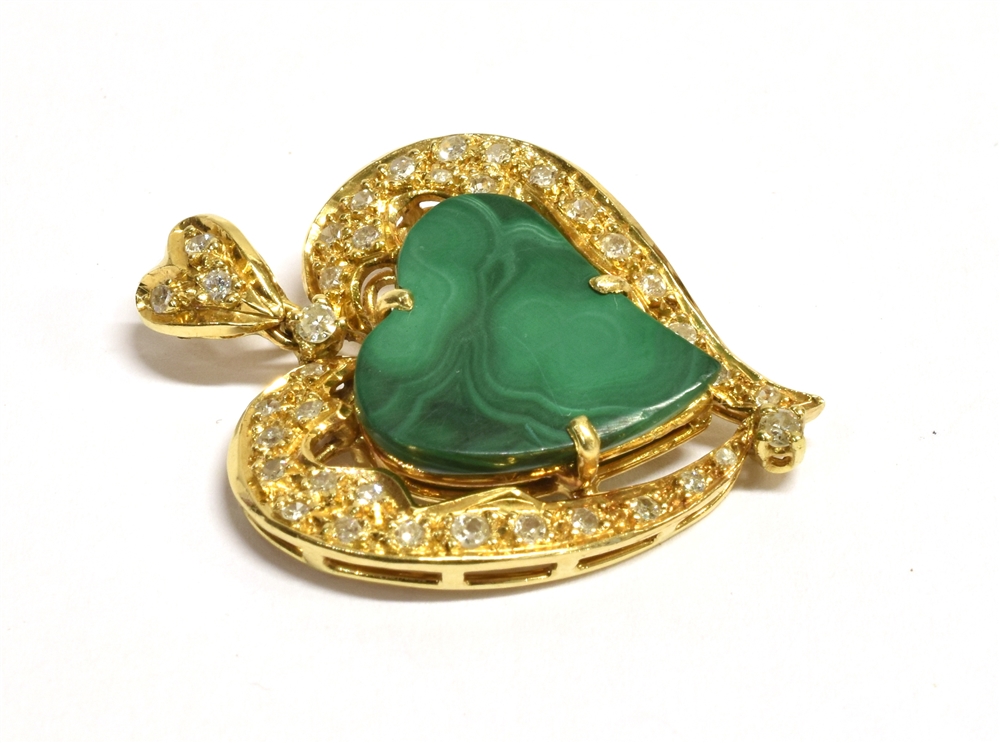 DIAMOND & MALACHITE WITCH'S HEART In 18ct gold, (tested) approx 3.3cm long x 2.5cm wide, claw set - Image 4 of 4