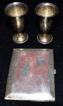VINTAGE SILVER CIGARETTE CASE & CUPS Indian silver 10.2 x 8.0cm cigarette case, featuring an
