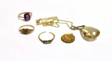 QUANTITY OF 9CT GOLD JEWELLERY To include a citrine briolette pendant, estimated 35 carats, on cable