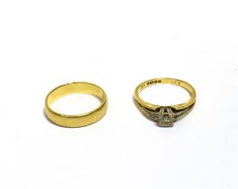 18CT GOLD WEDDING BAND & DIAMOND RING 4.0mm wide plain wedding band, hallmarked 750 Birmingham, ring