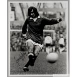 George Best original autographed b&w photograph,